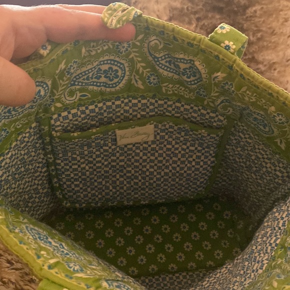 Lot of two, fabric, Vera Bradley purses. Pink and green - Picture 5 of 5